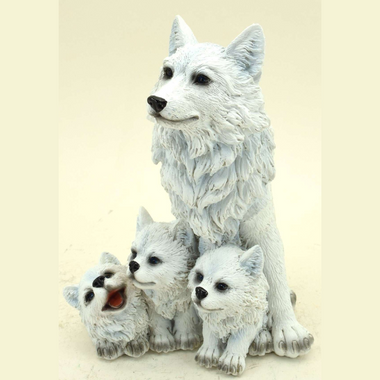 Mother Wolf with Pups Figurines