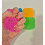 Squeezing Cube - Textured 5cm