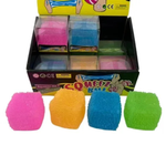 Squeezing Cube - Textured 5cm