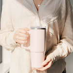 Versa Insulation Cup with Straw 850ml